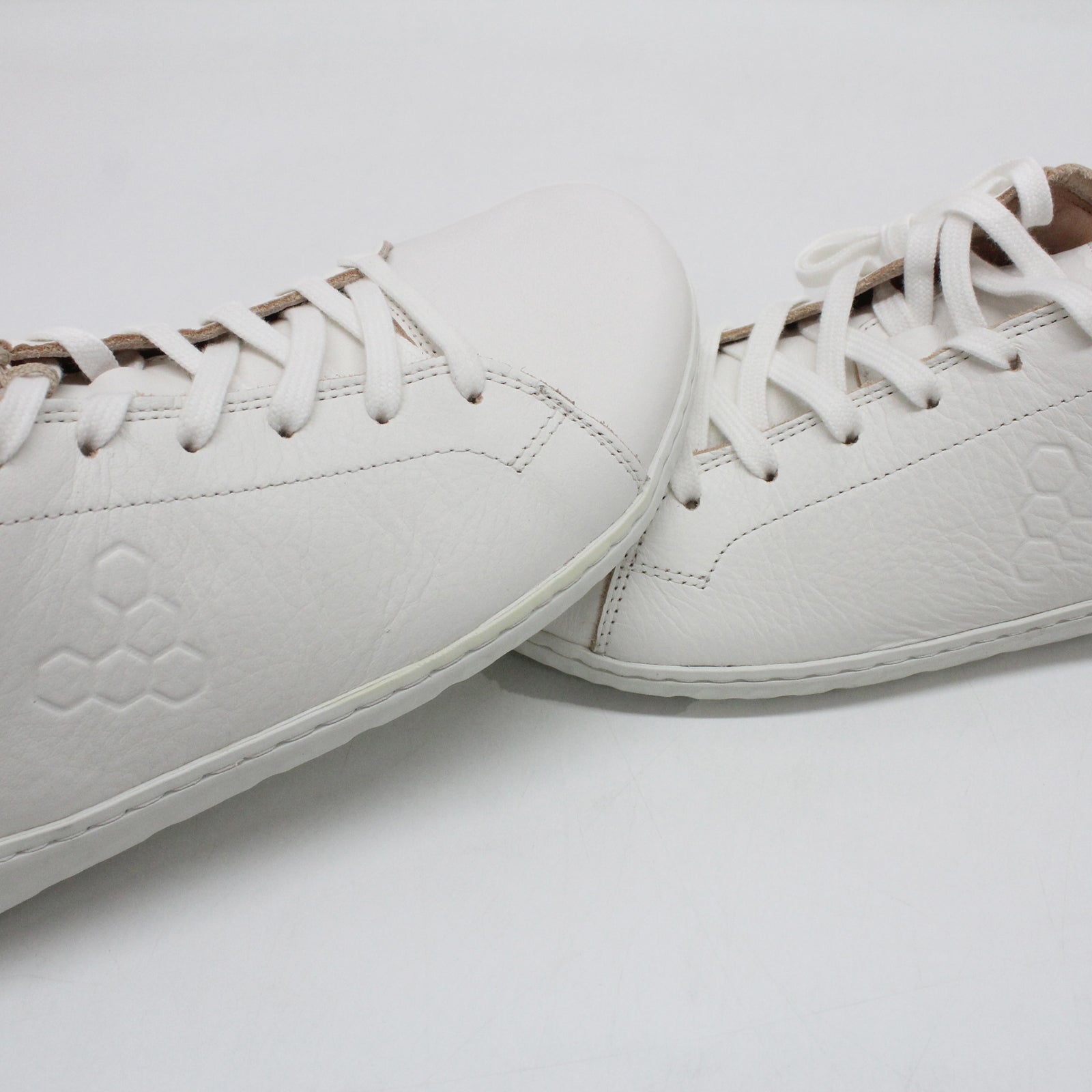 Vivobarefoot Geo Court III 201056-02 Leather Womens Trainers - Bright White - 38#color_bright white